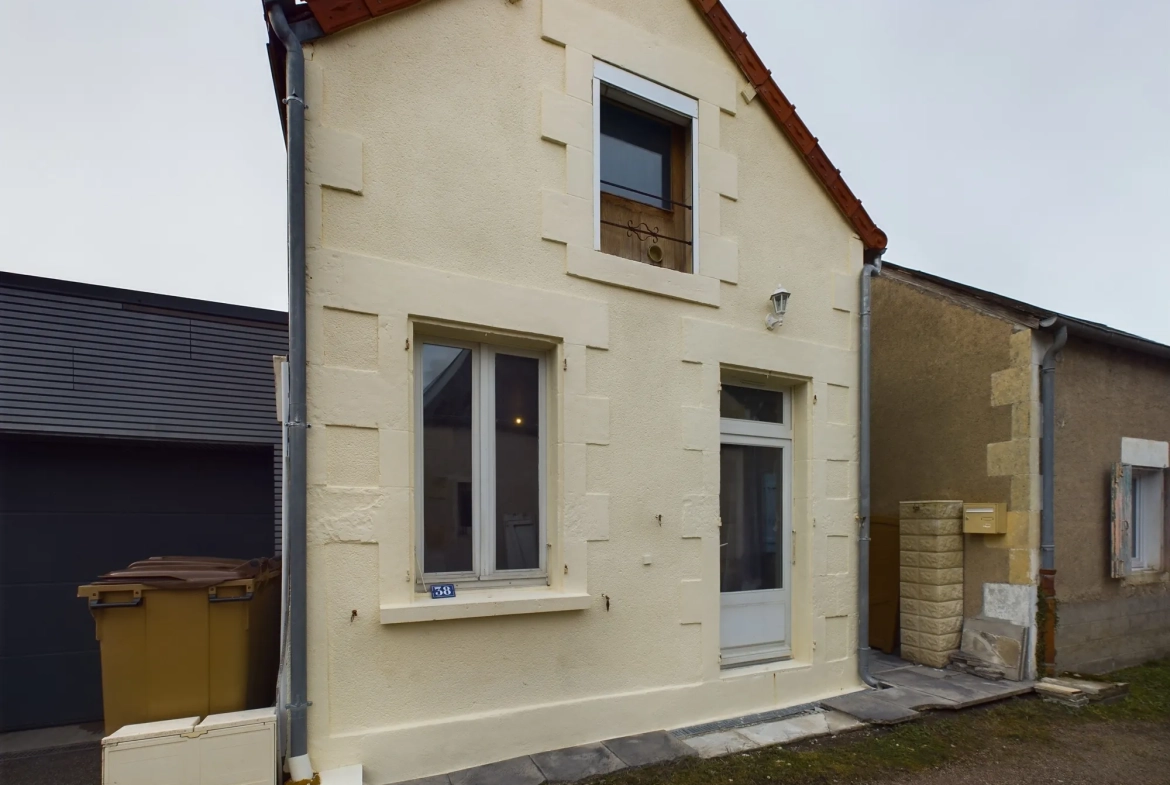 Maison d’architecte avec extension en bois et jardin à Guérigny – Opportunité rare 
