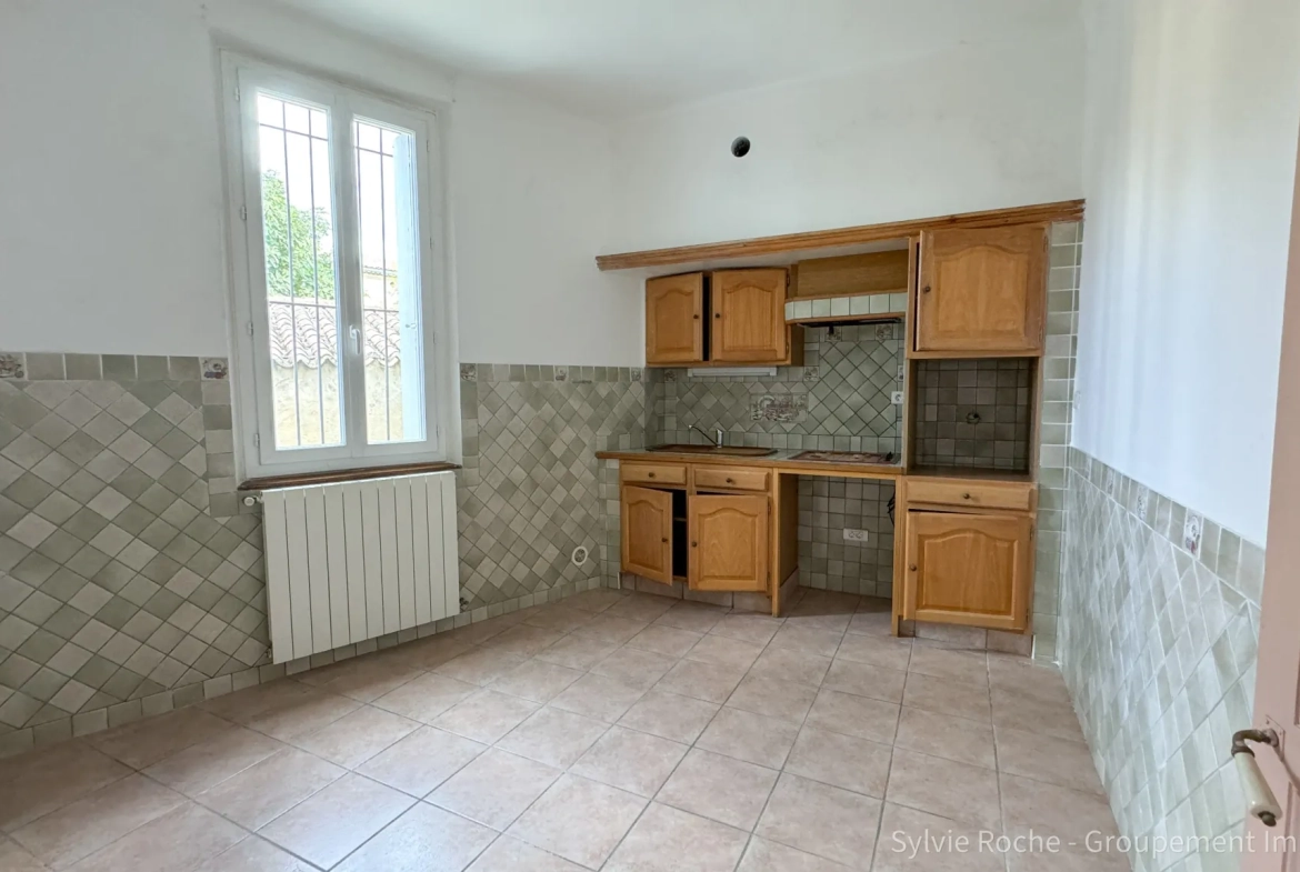Maison de maître avec jardin à Camaret-sur-Aigues proche d'Orange et Avignon 