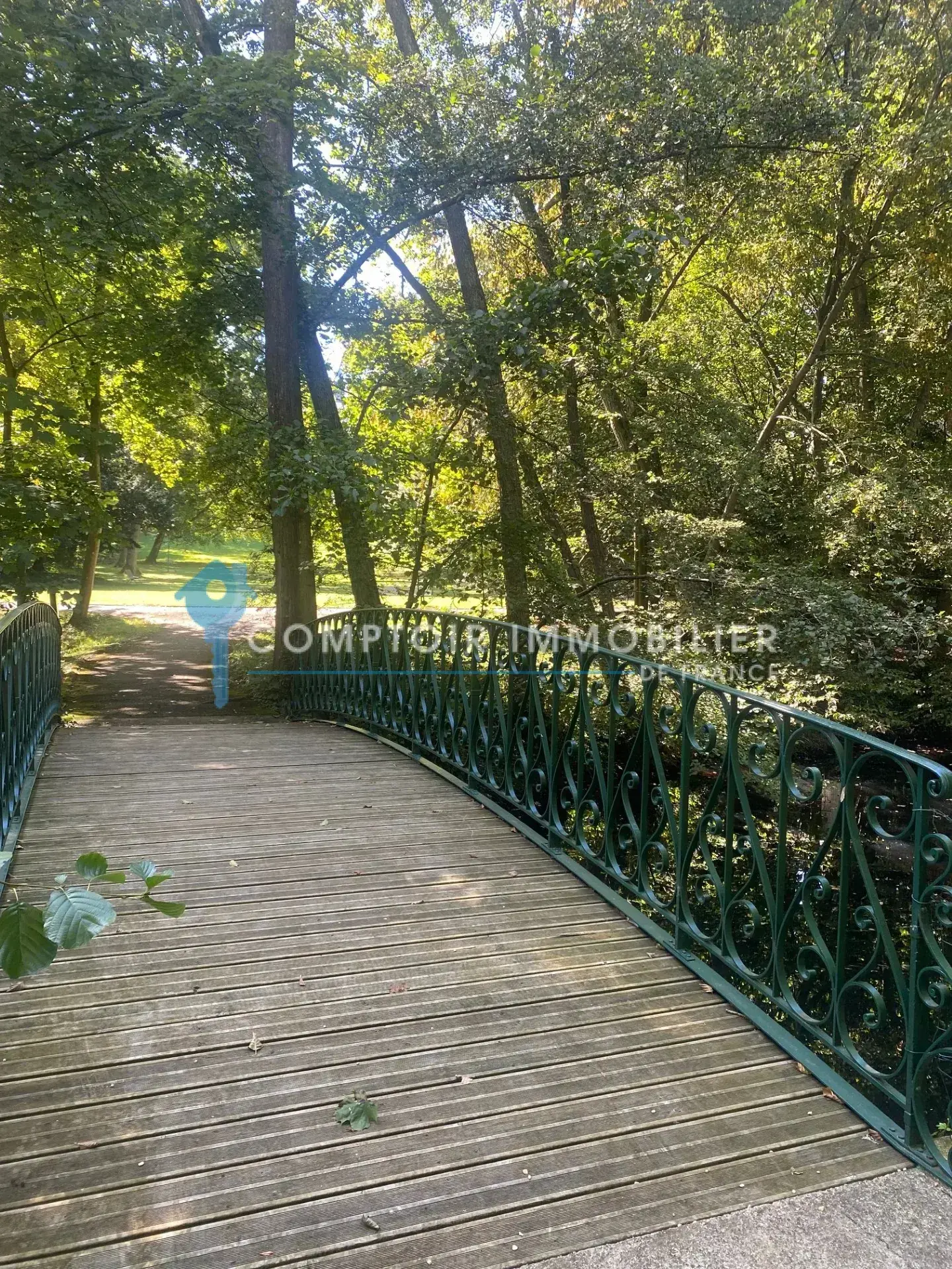 Appartement à Brunoy avec Vue sur Parc - 48,20 m², 2 pièces, Balcons, Cave 