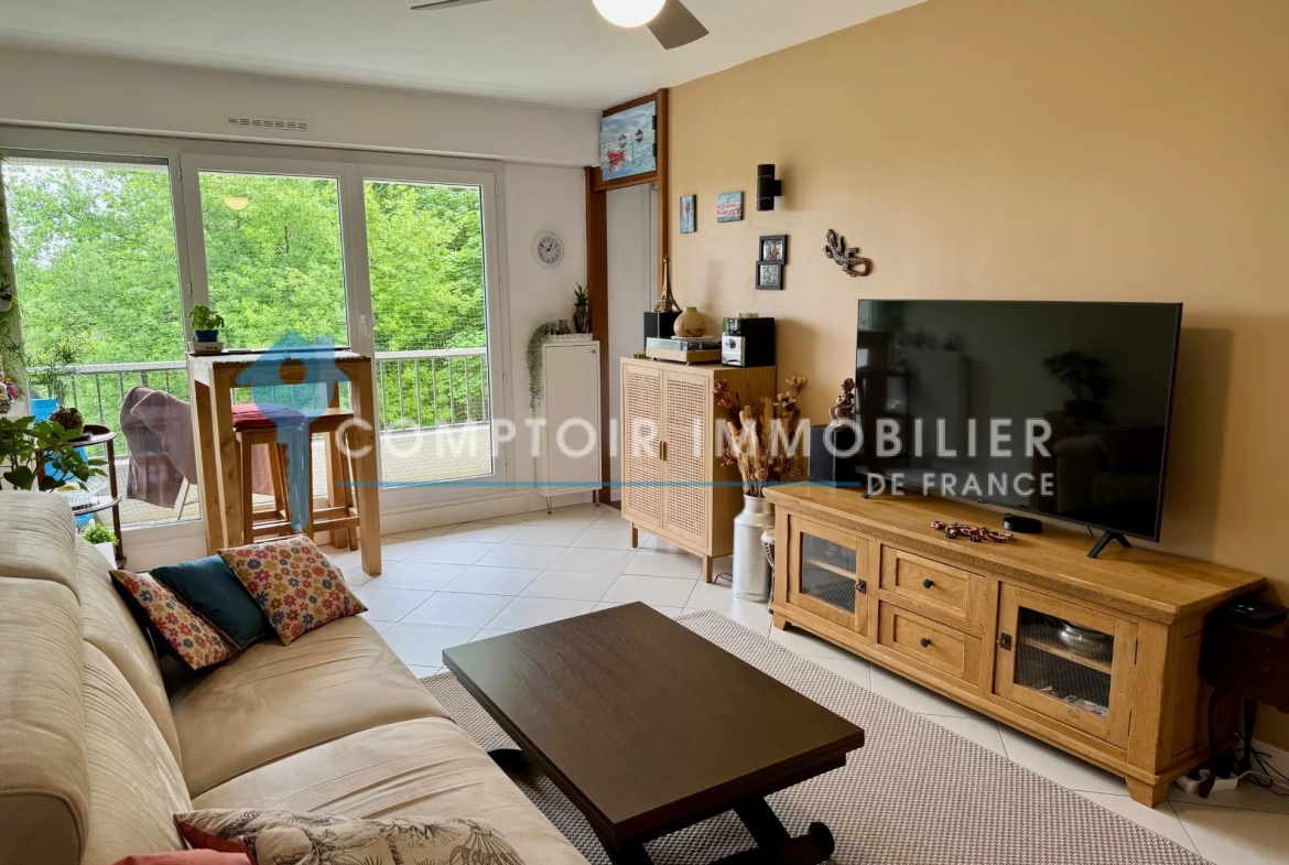Appartement à Brunoy avec Vue sur Parc - 48,20 m², 2 pièces, Balcons, Cave 