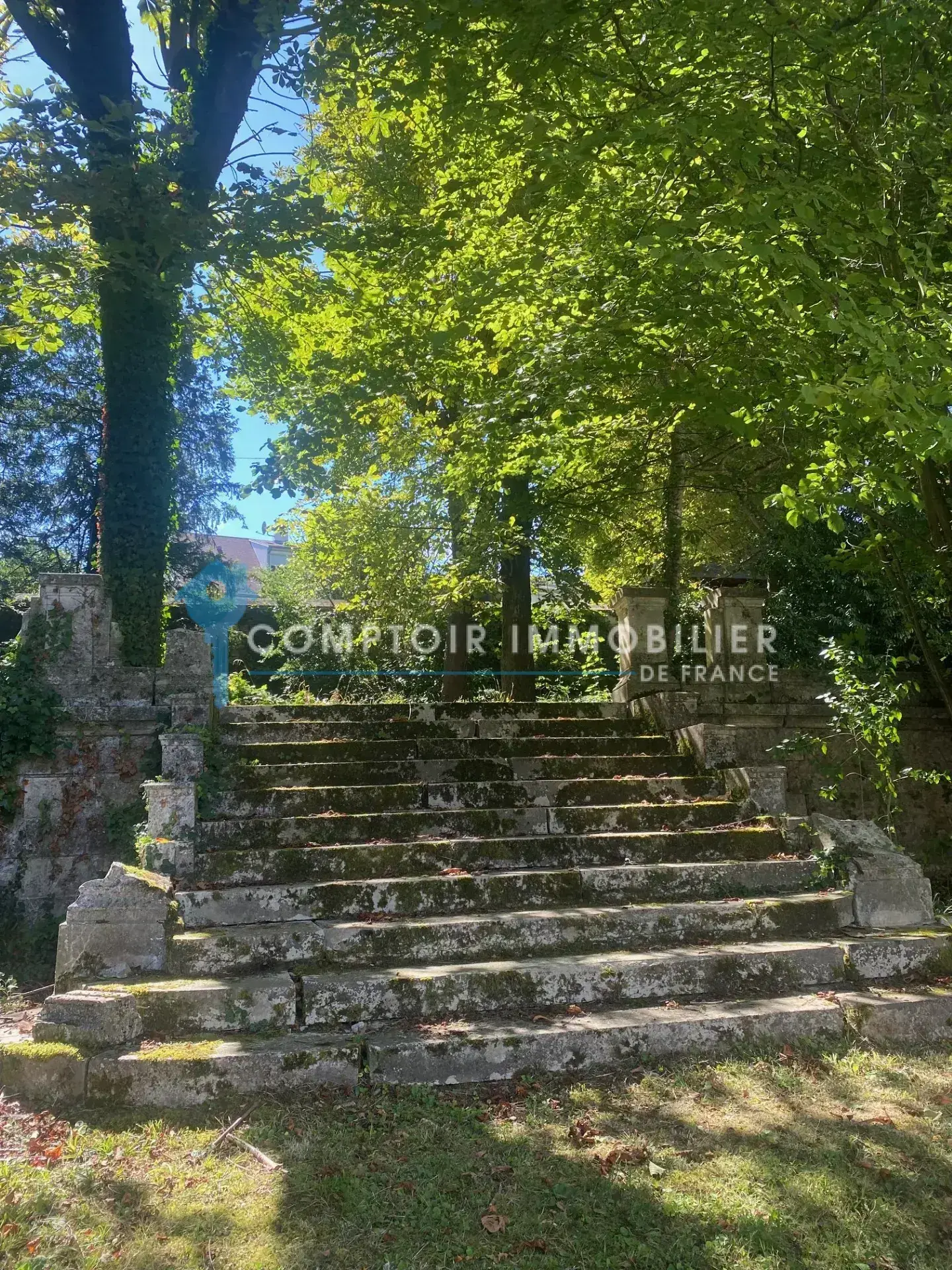 Appartement à Brunoy avec Vue sur Parc - 48,20 m², 2 pièces, Balcons, Cave 