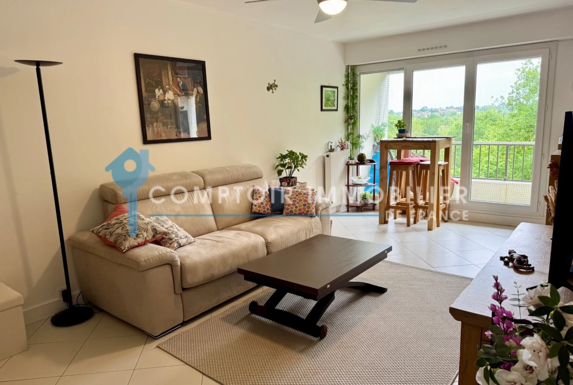 Appartement à Brunoy avec Vue sur Parc - 48,20 m², 2 pièces, Balcons, Cave 