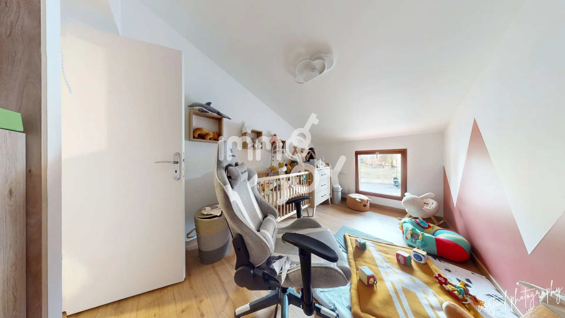 Maison de ville rénovée à Auzielle proche Saint-Orens avec 2 chambres 
