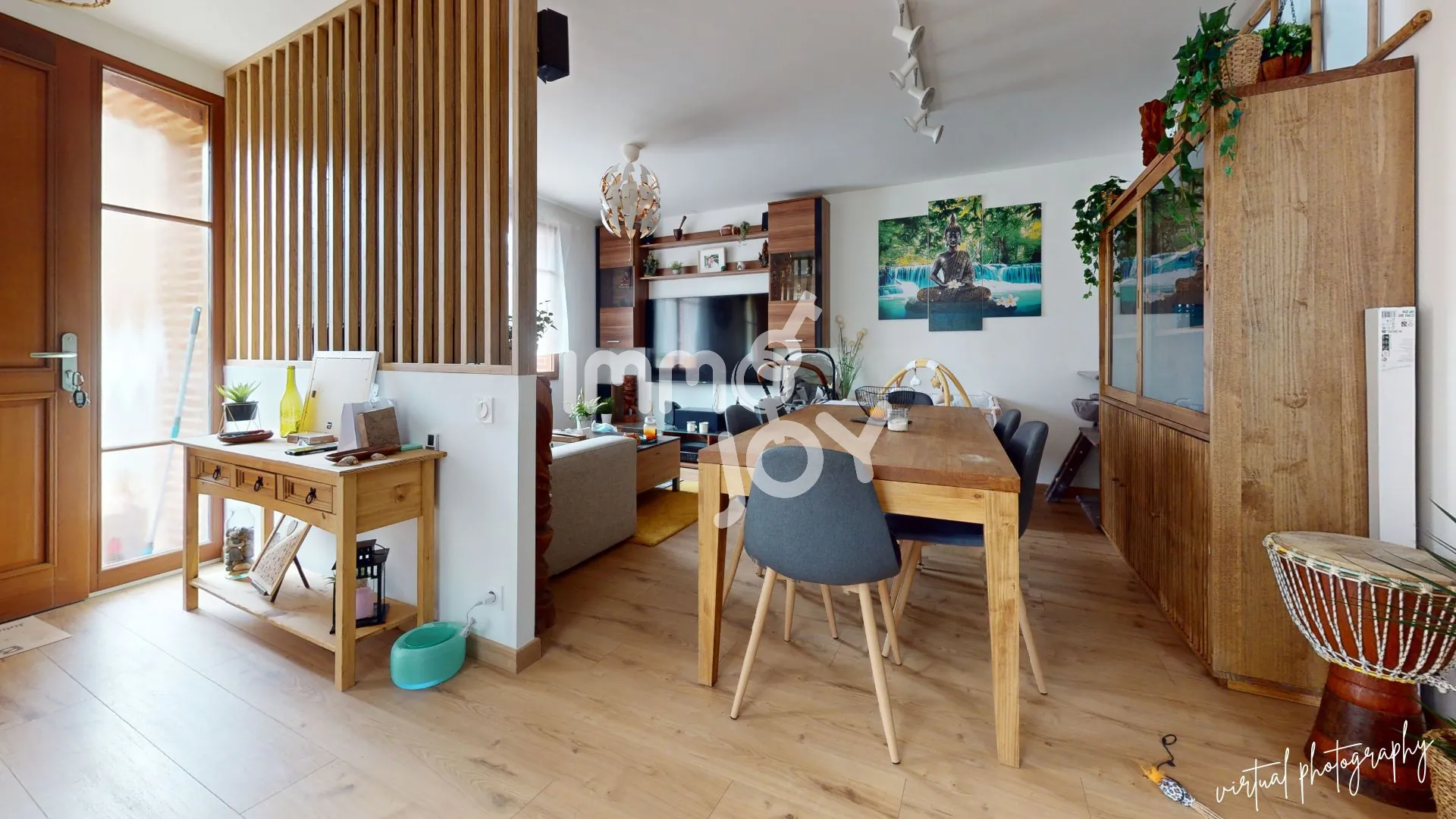 Maison de ville rénovée à Auzielle proche Saint-Orens avec 2 chambres 
