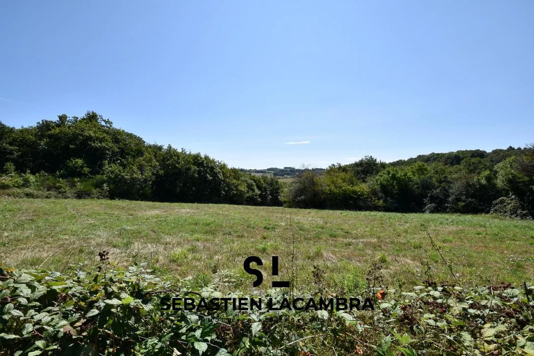 Maison individuelle 3 pièces avec grand terrain et vue imprenable à Saint-Salvi de Carcaves 