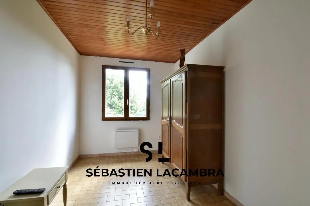 Maison individuelle 3 pièces avec grand terrain et vue imprenable à Saint-Salvi de Carcaves 