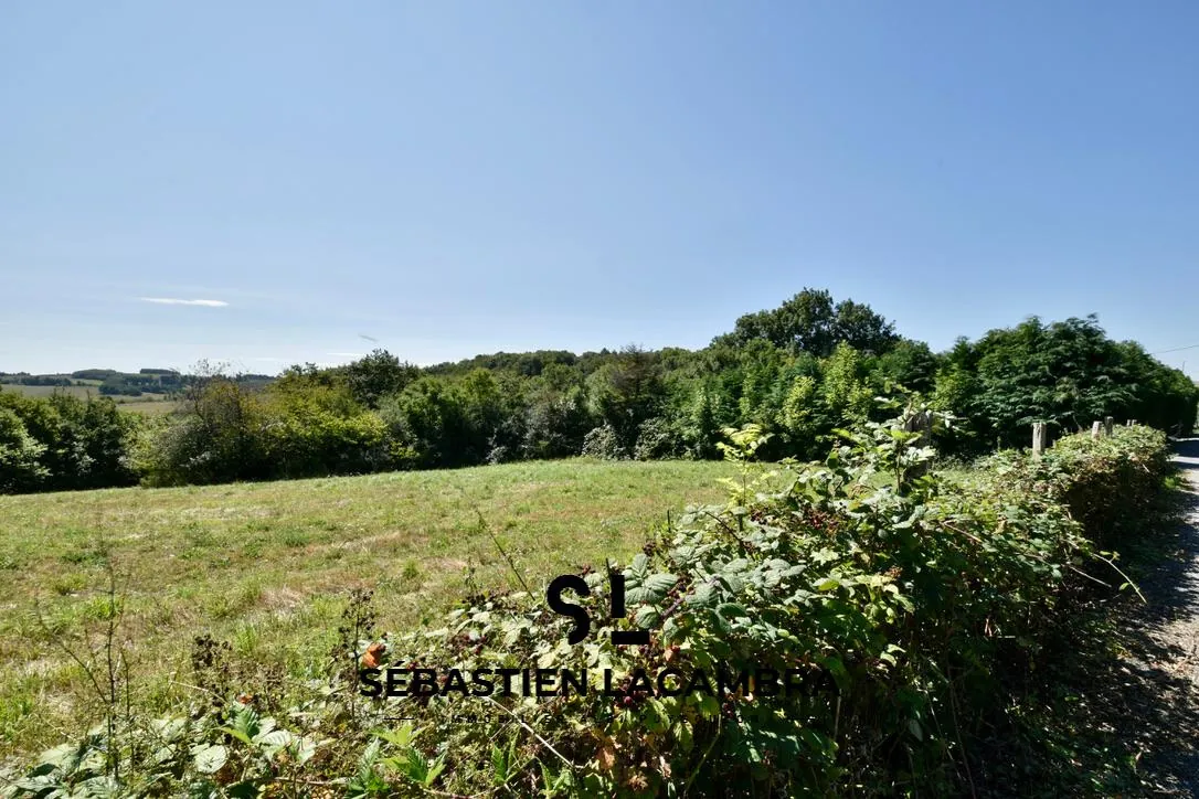 Maison individuelle 3 pièces avec grand terrain et vue imprenable à Saint-Salvi de Carcaves 