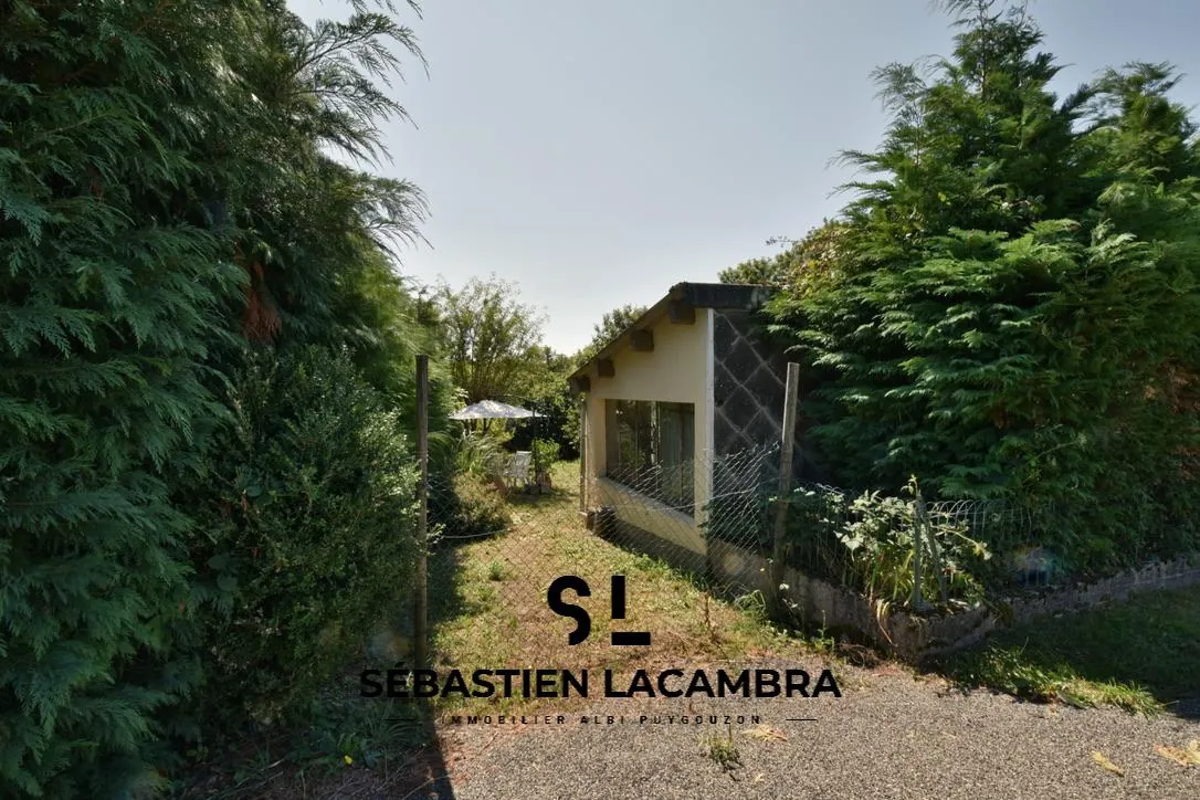 Maison individuelle 3 pièces avec grand terrain et vue imprenable à Saint-Salvi de Carcaves 