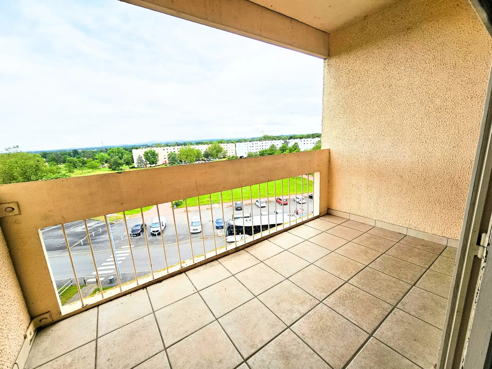 Bel appartement T3 lumineux de 77,91 m² à Roanne, idéalement situé 