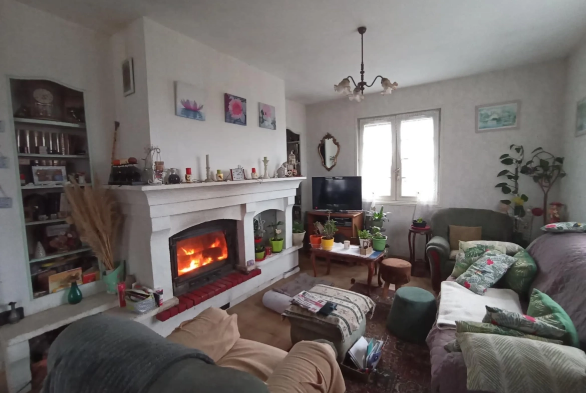 Maison à rénover de 6 chambres à Sermoise sur Loire, année 1982 