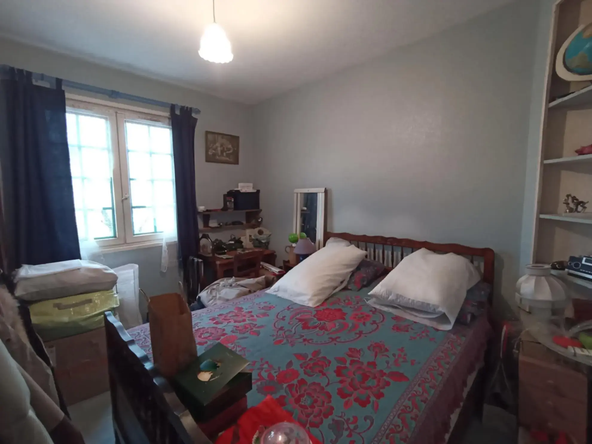 Maison à rénover de 6 chambres à Sermoise sur Loire, année 1982 