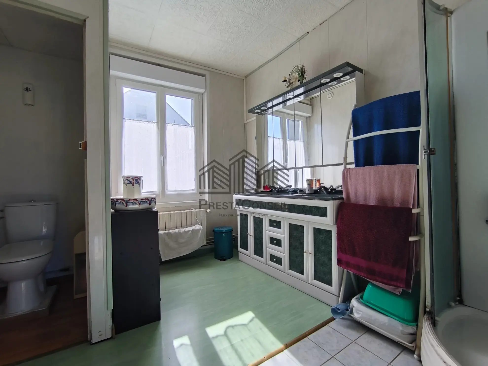 Maison de ville de 142 m² à Caudebec-lès-Elbeuf avec cour et 4 chambres 