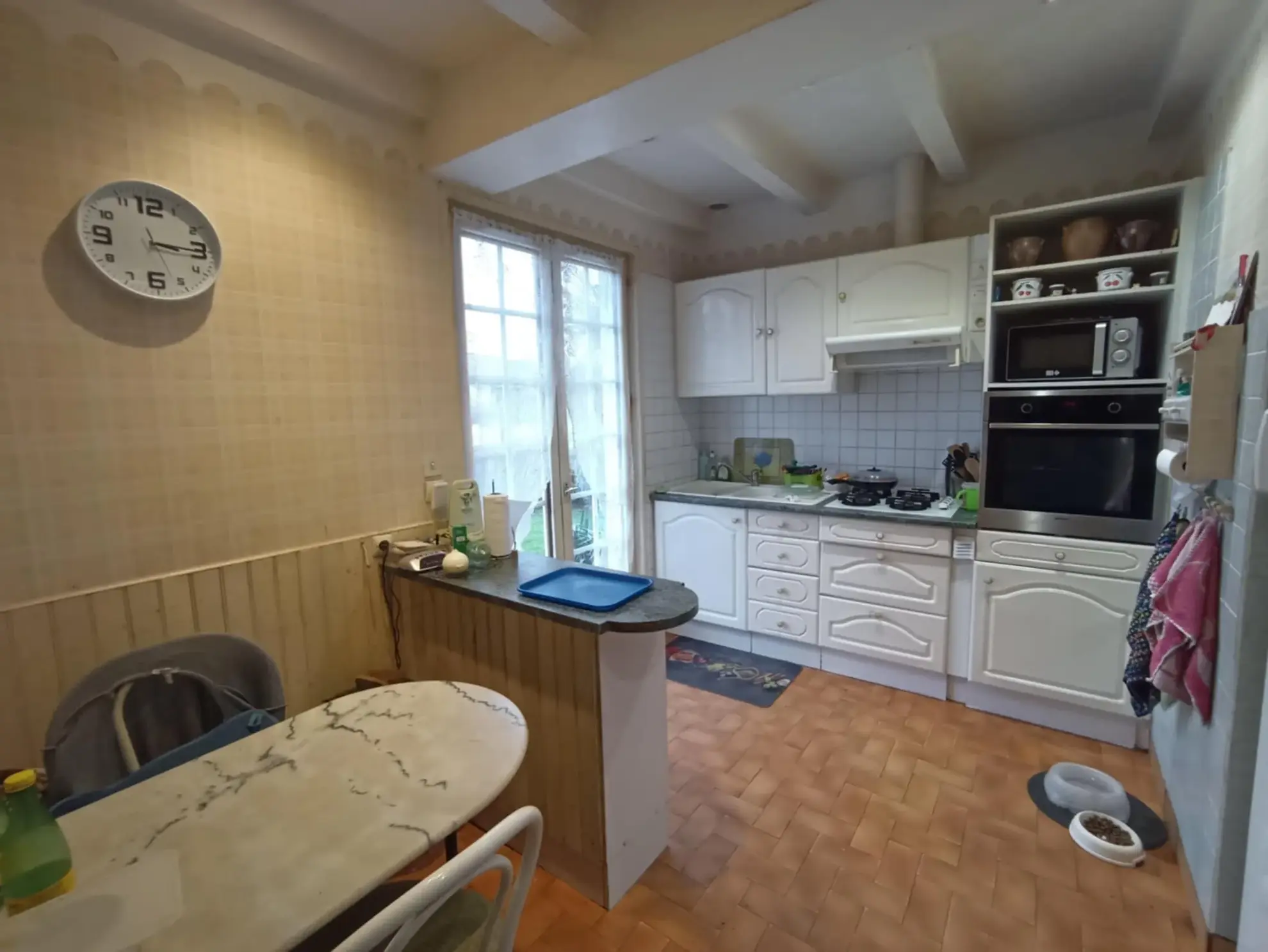 Maison à rénover de 6 chambres à Sermoise sur Loire, année 1982 