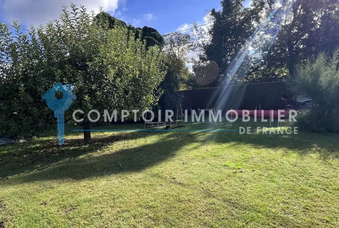 Terrain constructible à D'Huison Longueville - 460 m² avec viabilité sur rue 