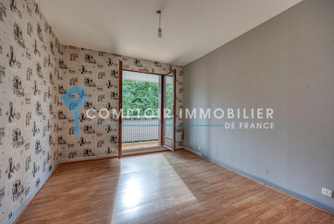 Appartement T4 de 79 m² à Vizille avec balcon, parking et cave, secteur recherché 