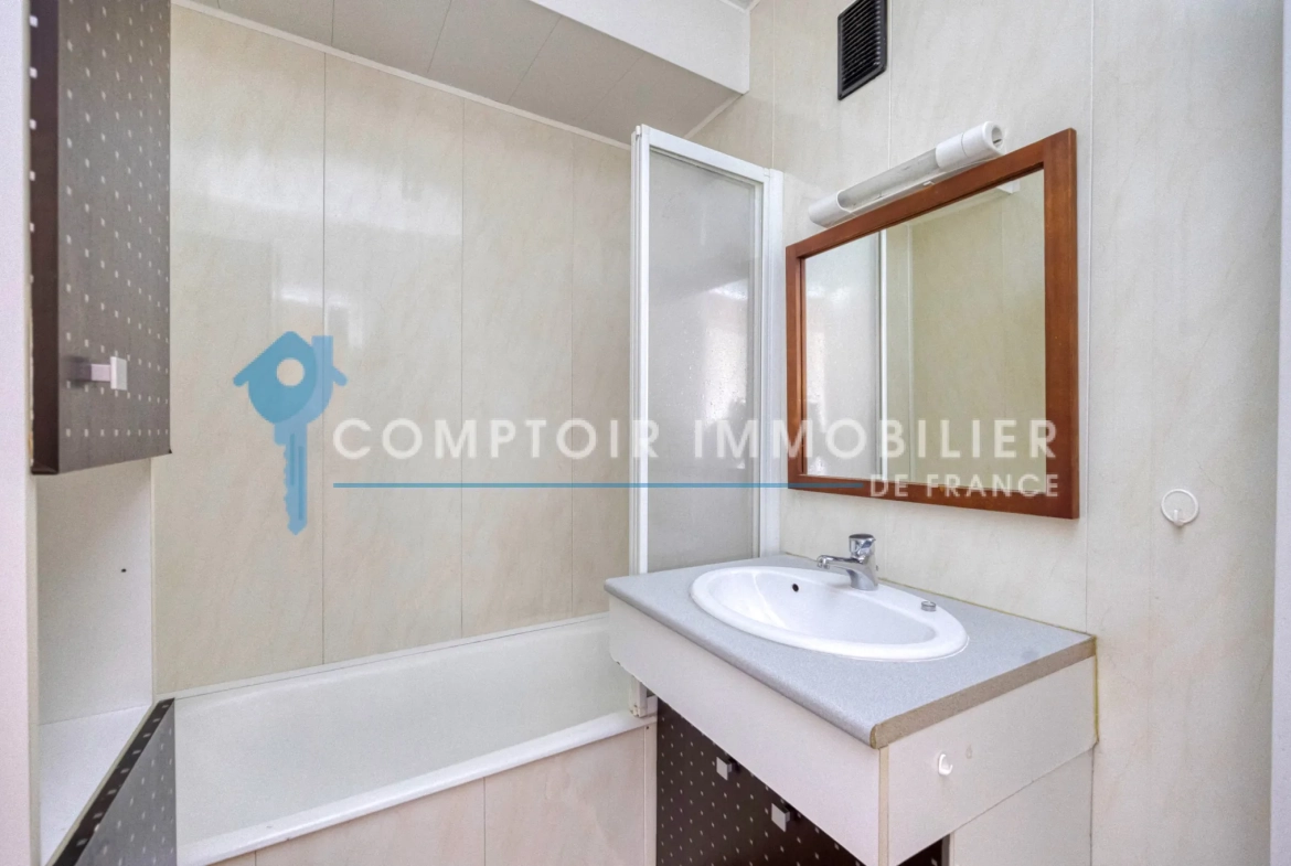 Appartement T4 de 79 m² à Vizille avec balcon, parking et cave, secteur recherché 