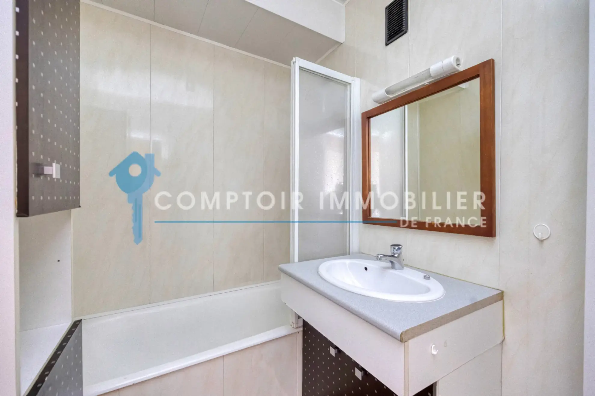 Appartement T4 de 79 m² à Vizille avec balcon, parking et cave, secteur recherché 