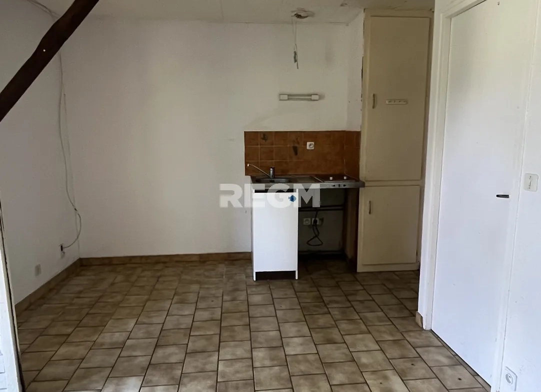 Immeuble de 4 appartements à rénover à Eugénie-les-Bains pour investissement ou résidence principale 