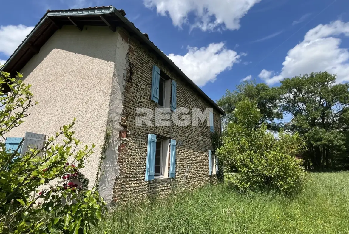 Immeuble de 4 appartements à rénover à Eugénie-les-Bains pour investissement ou résidence principale 