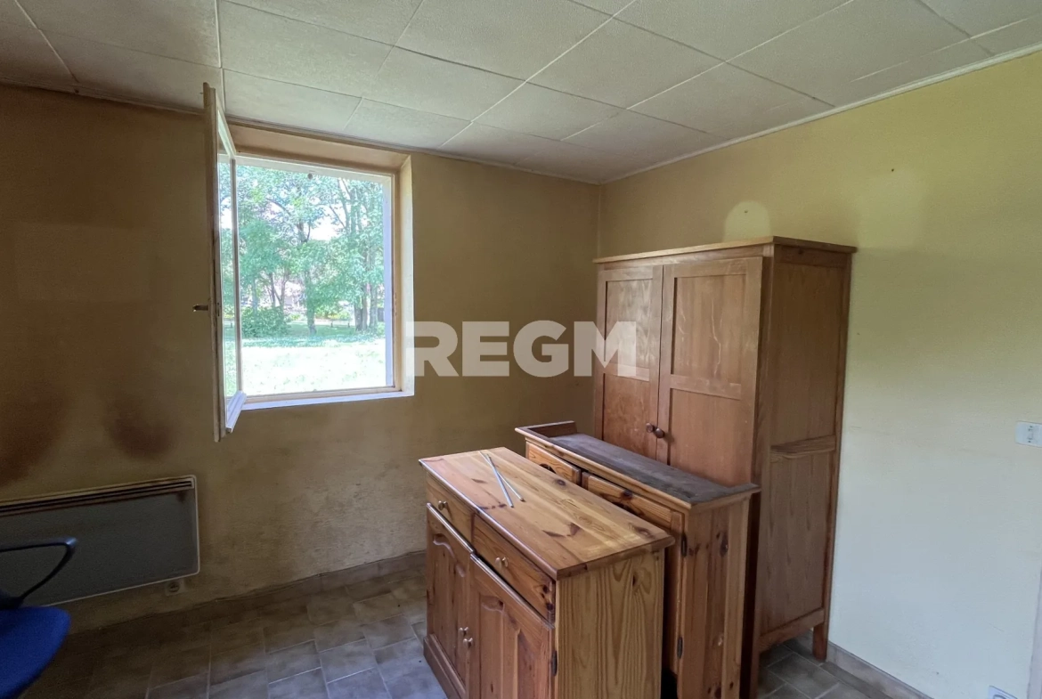 Immeuble de 4 appartements à rénover à Eugénie-les-Bains pour investissement ou résidence principale 