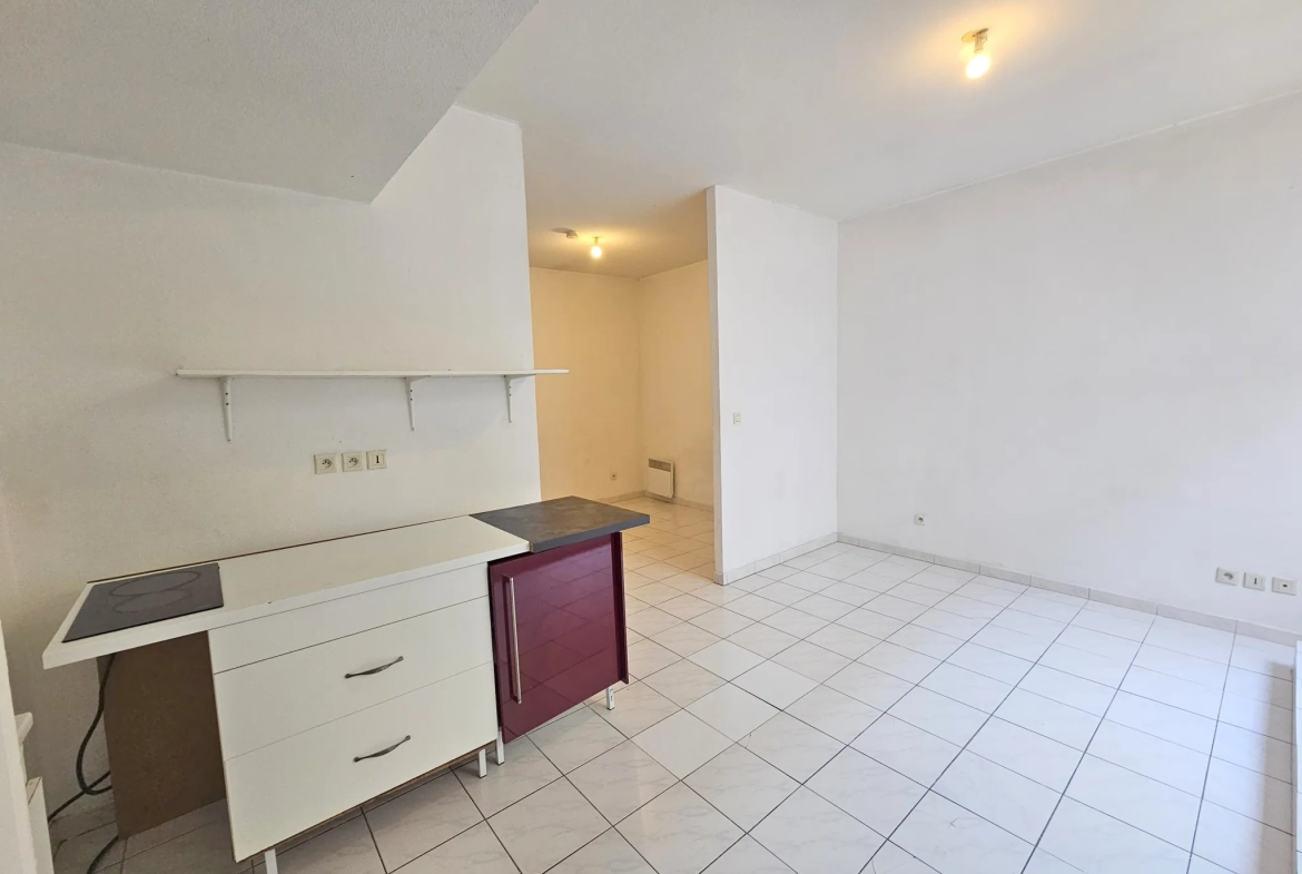 Appartement T2 de 31 m² avec terrasse et parking à Montpellier 