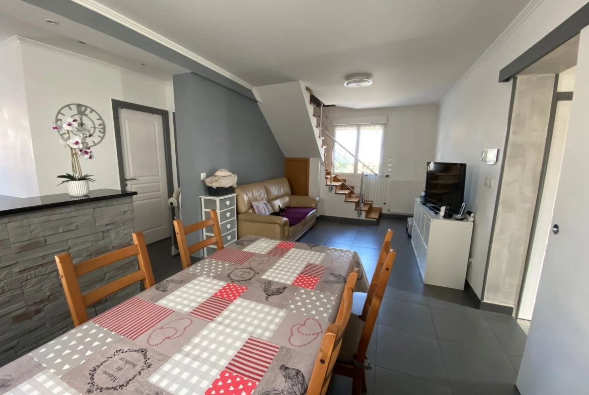 Maison 3 chambres rénovée à Viry-Châtillon centre-ville 
