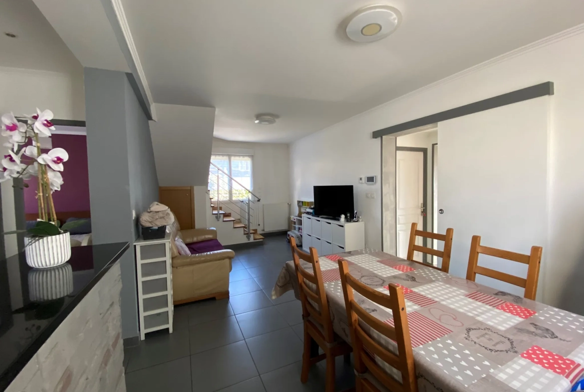Maison 3 chambres rénovée à Viry-Châtillon centre-ville 