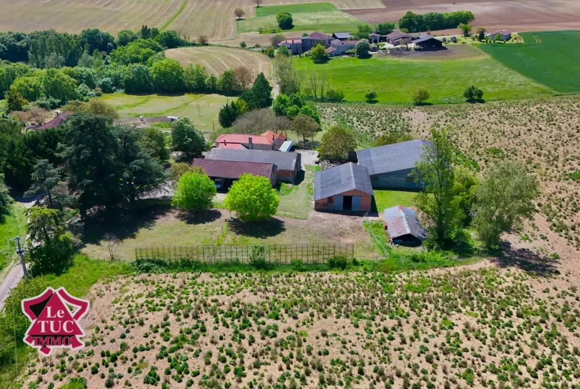 Grande ferme familiale avec dépendances, idéalement située à Brassac en Tarn-et-Garonne 