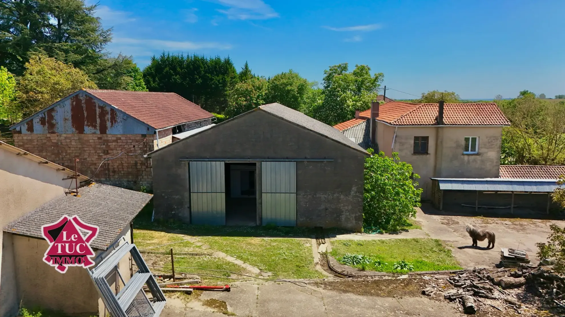 Grande ferme familiale avec dépendances, idéalement située à Brassac en Tarn-et-Garonne 