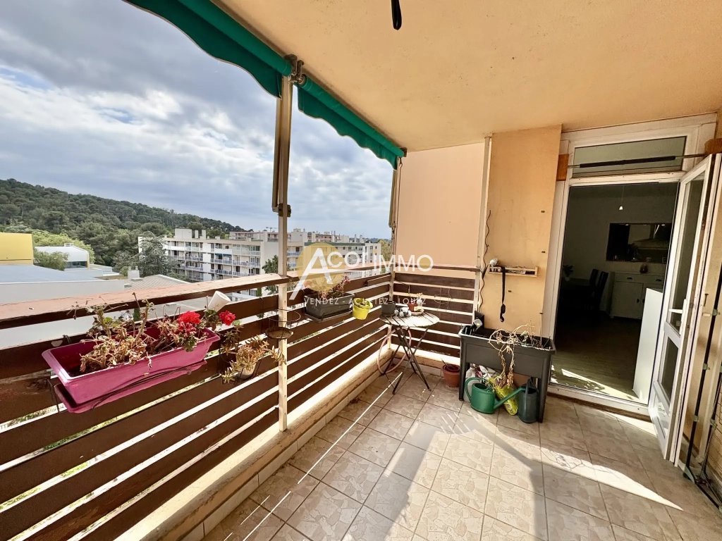 Appartement T4 de 85 m² avec terrasse en vente à La Valette-du-Var