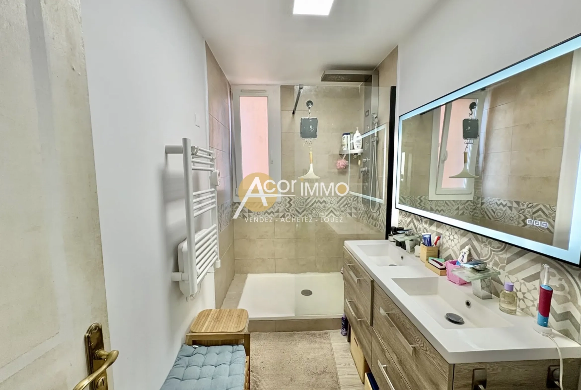 Appartement T4 de 85 m² avec terrasse en vente à La Valette-du-Var 