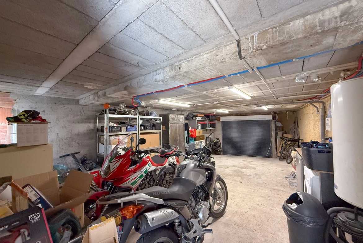 Charmante maison de village avec garage et jardin à Caderousse 