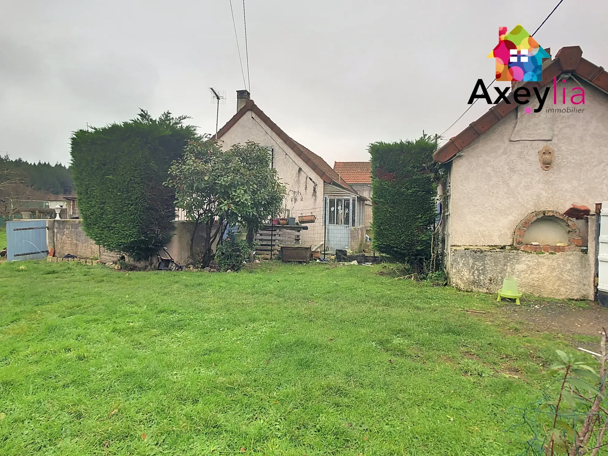 Maison à rénover à Curdin avec terrain de 950 m² - Opportunité à saisir 