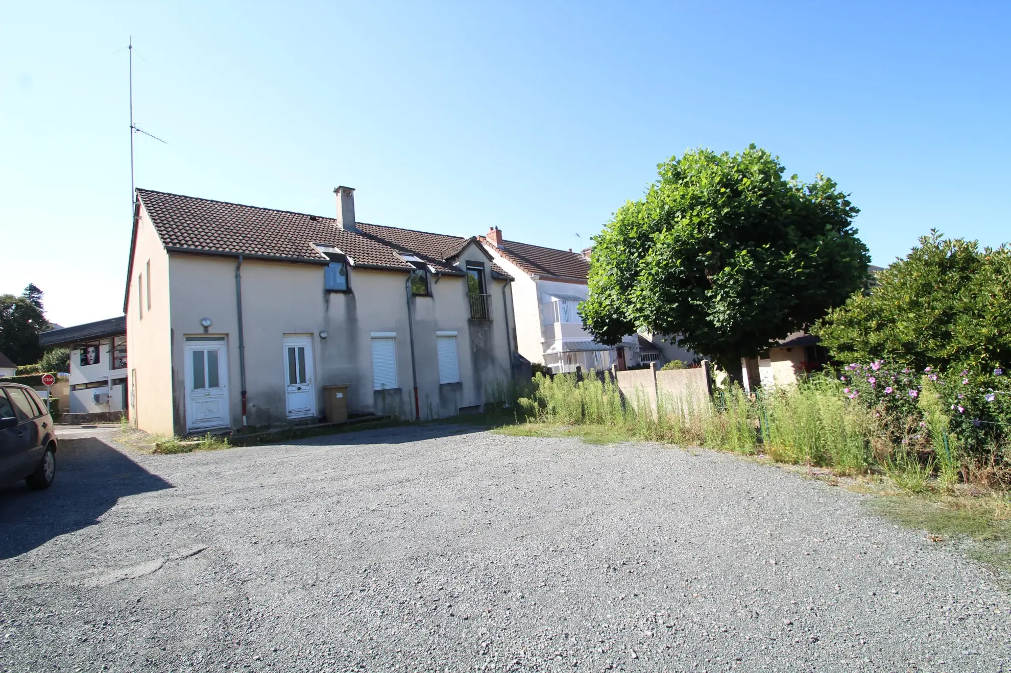 Maison spacieuse à Bourbon Lancy proche commerces et écoles - 174 m² 
