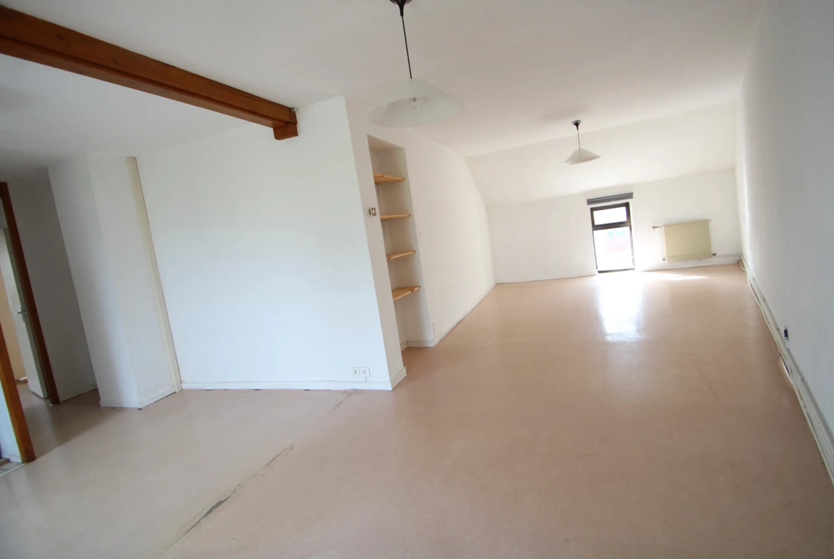 Maison spacieuse à Bourbon Lancy proche commerces et écoles - 174 m² 