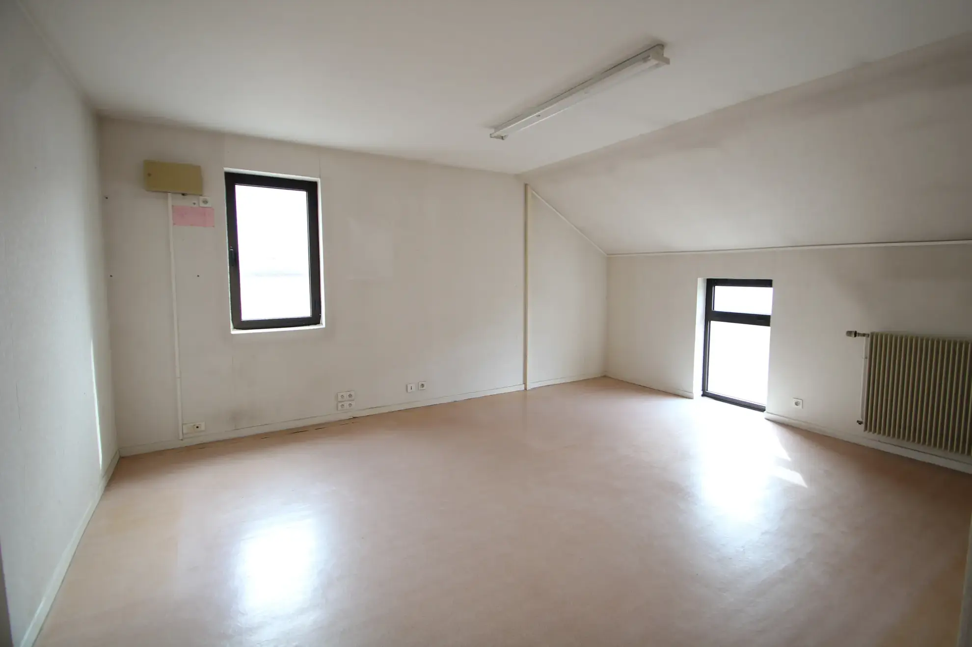 Maison spacieuse à Bourbon Lancy proche commerces et écoles - 174 m² 