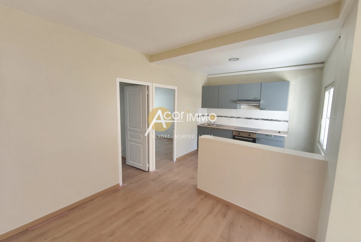 Bel appartement rénové de 68m² avec terrasse et parking à Toulon Ouest 