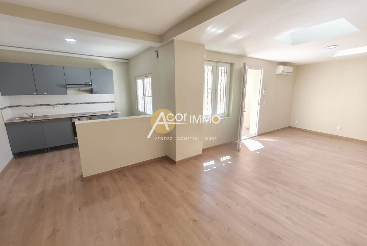 Bel appartement rénové de 68m² avec terrasse et parking à Toulon Ouest 