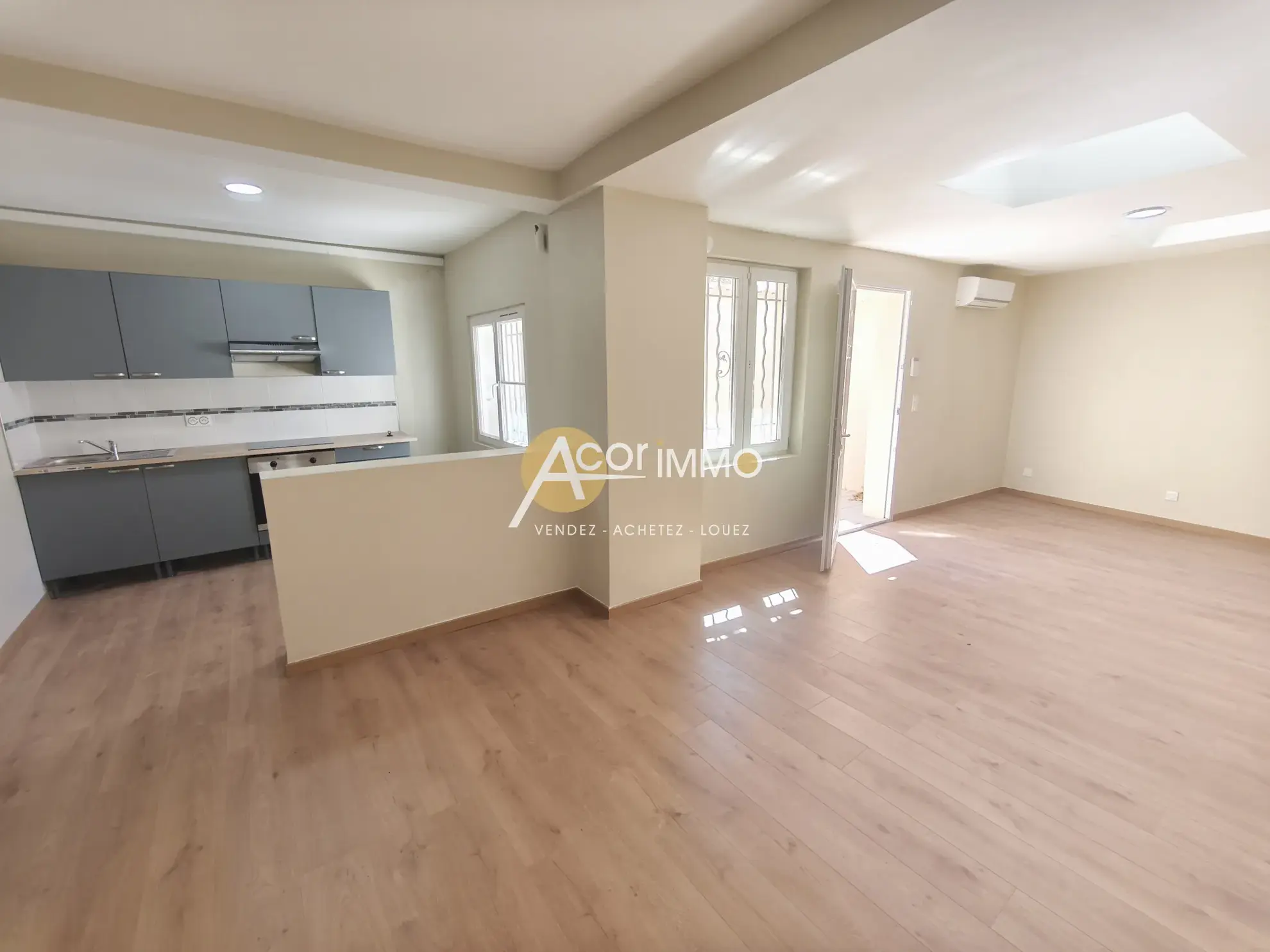 Bel appartement rénové de 68m² avec terrasse et parking à Toulon Ouest 