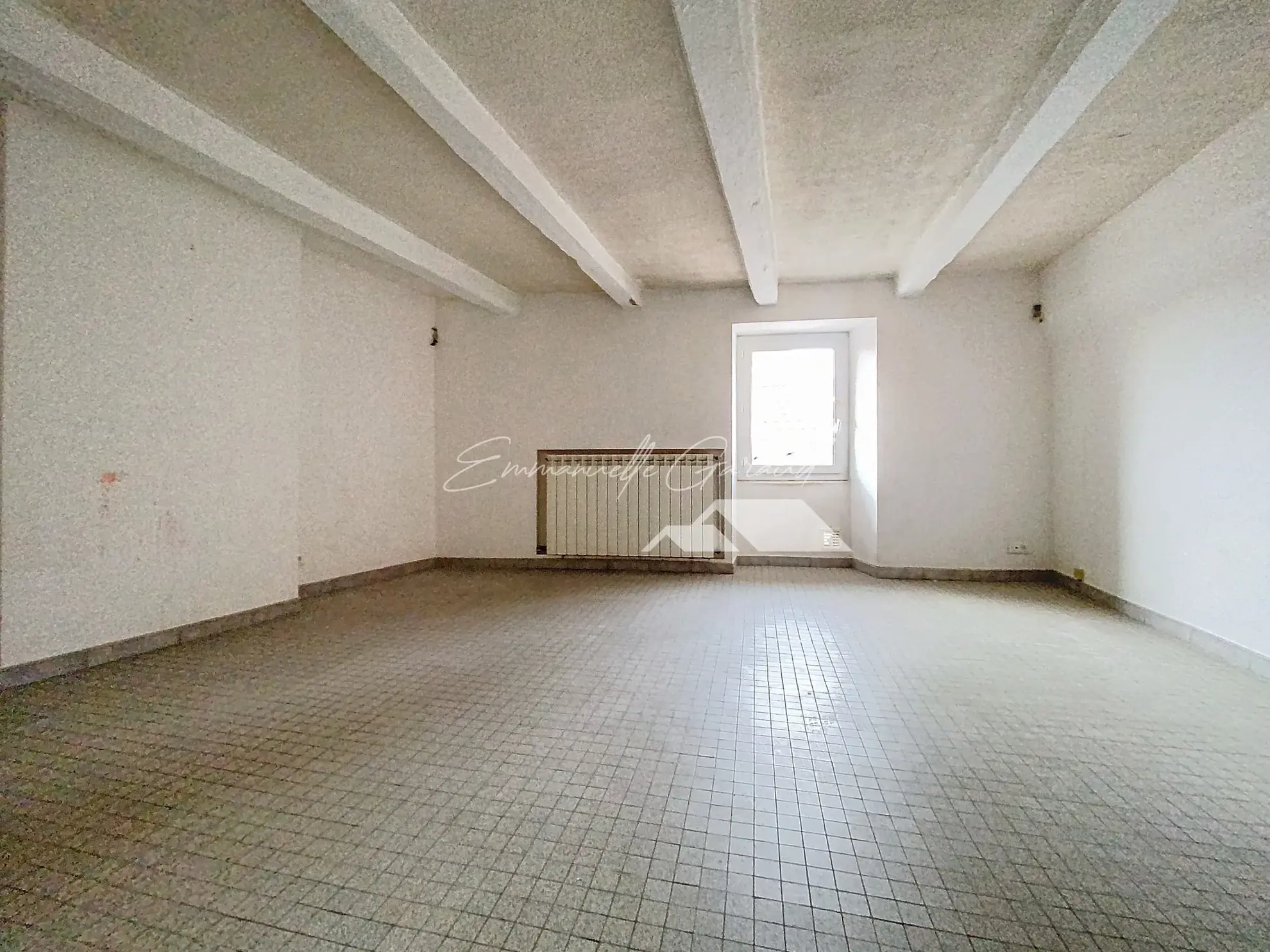 Appartement T2 avec pièce annexe de 24 m² à Millau, centre-ville 