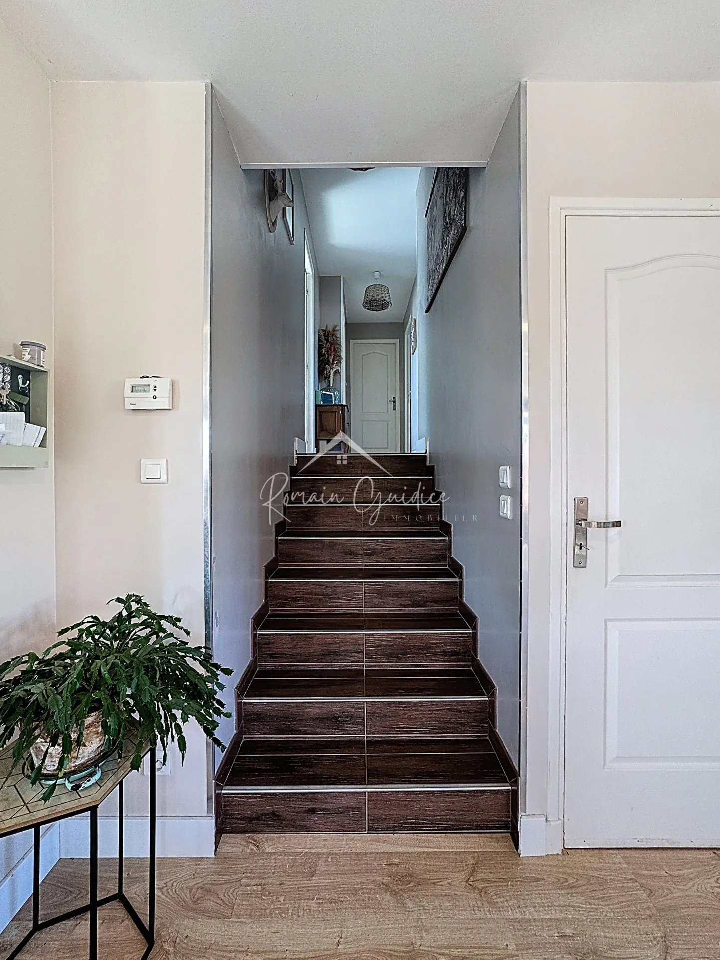 Maison familiale de type 7 avec piscine à Saint-Rome-de-Cernon - 137 m² 