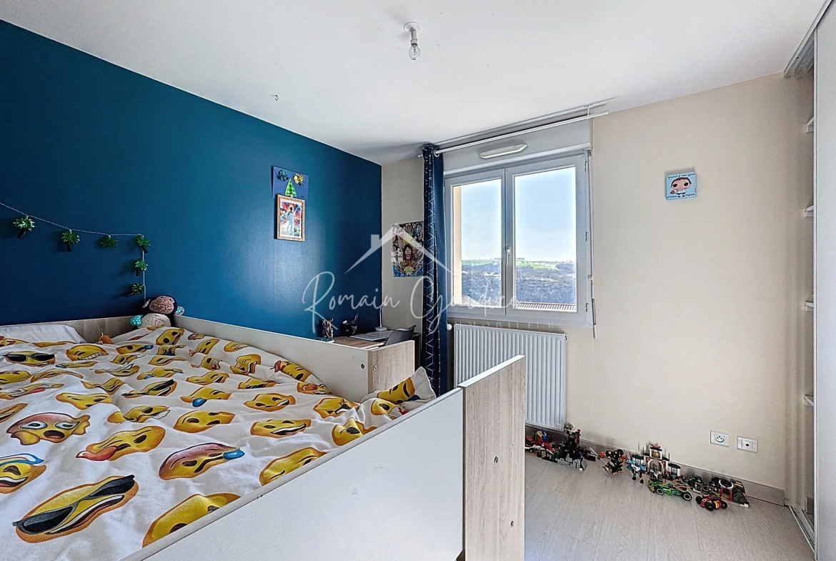 Maison familiale de type 7 avec piscine à Saint-Rome-de-Cernon - 137 m² 