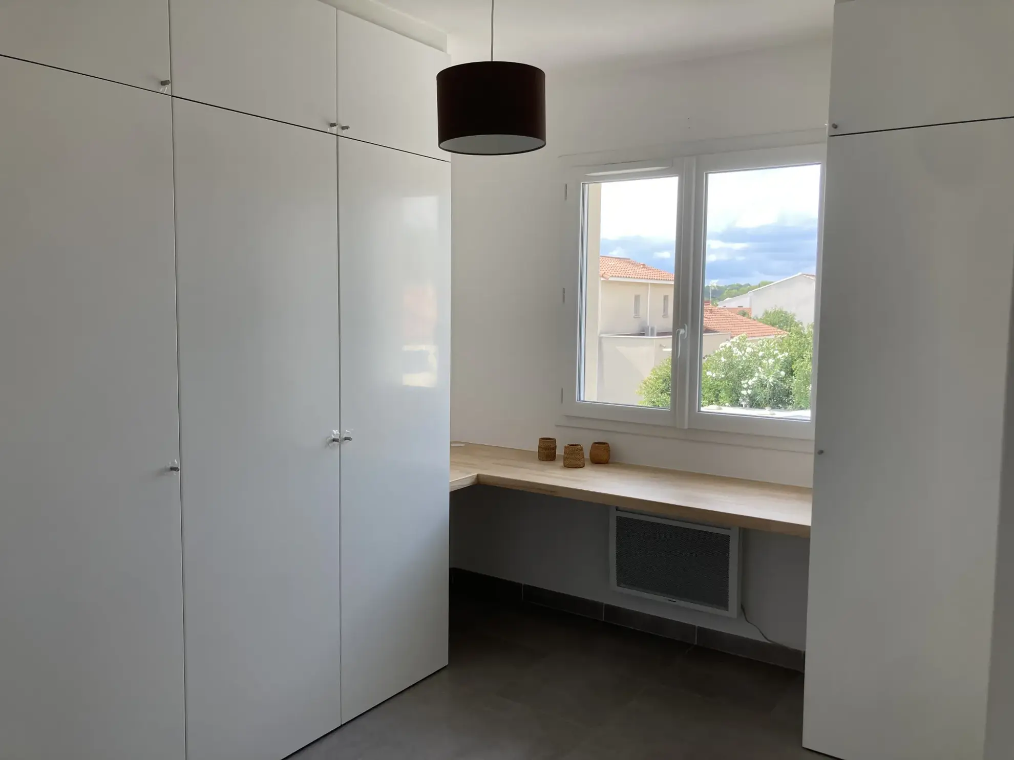 Villa 3 chambres à Sommieres, construction 2016, terrain 176 m², proche commodités 