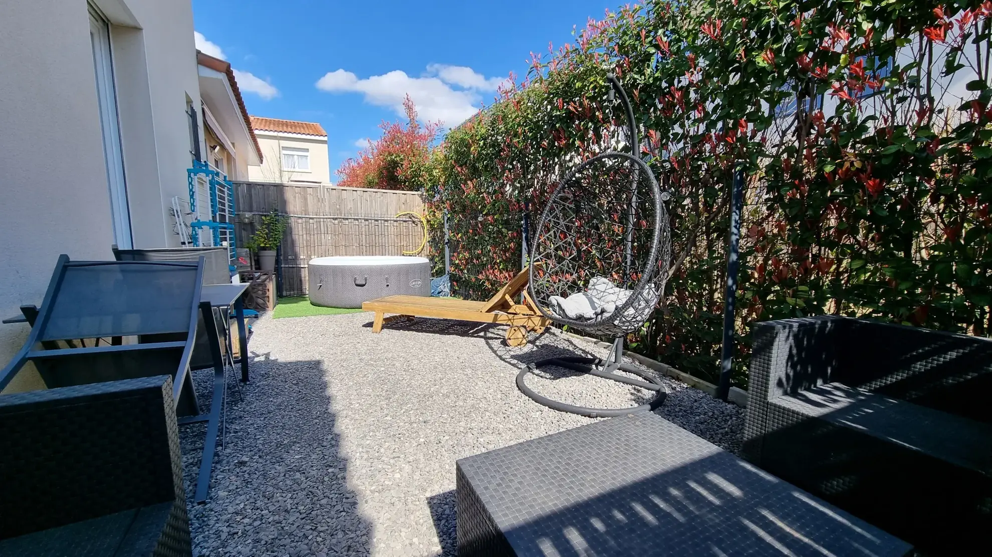 Villa 3 chambres à Sommieres, construction 2016, terrain 176 m², proche commodités 