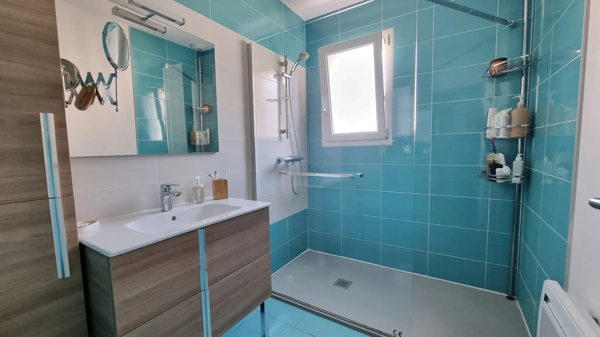 Villa 3 chambres à Sommieres, construction 2016, terrain 176 m², proche commodités 