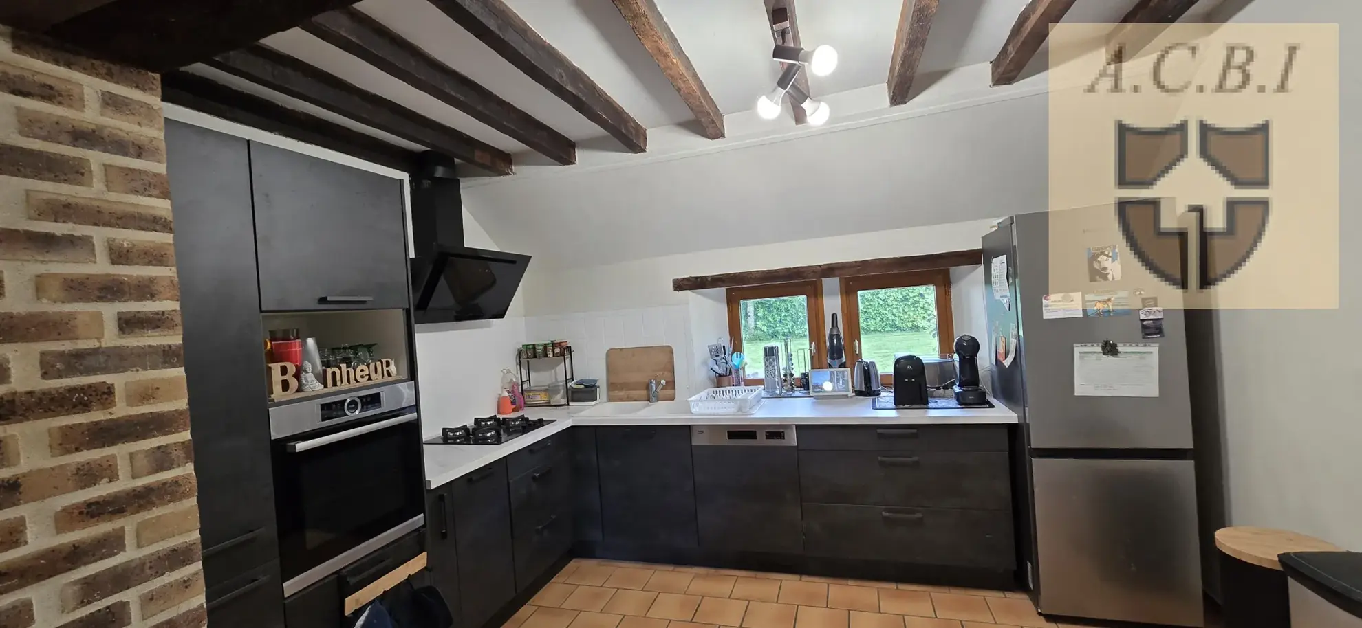 Charmante longère avec prairie, dépendance et jardin à vendre à Vendôme 