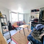 Studio à vendre au dernier étage rue Dauphine, Paris 6e, secteur recherché