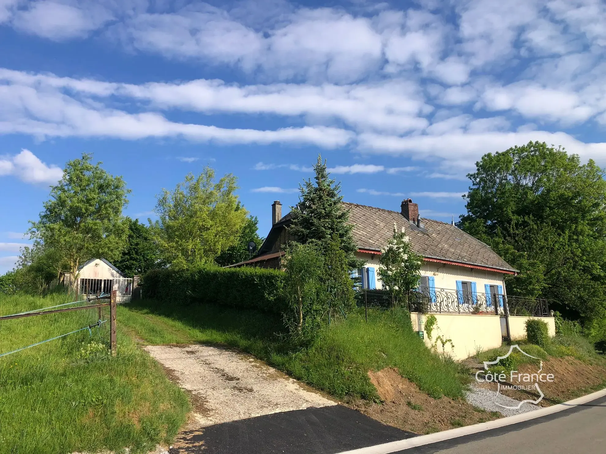Très belle maison avec vue imprenable et terrain de 2805 m² à Renneval, Aisne 