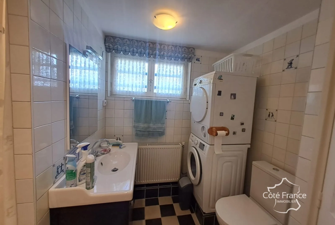 Très belle maison avec vue imprenable et terrain de 2805 m² à Renneval, Aisne 