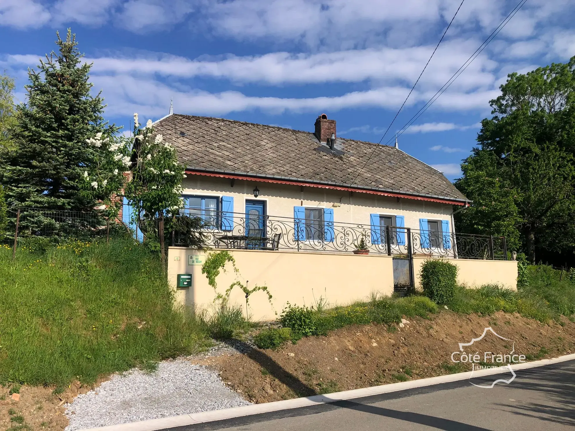 Très belle maison avec vue imprenable et terrain de 2805 m² à Renneval, Aisne 